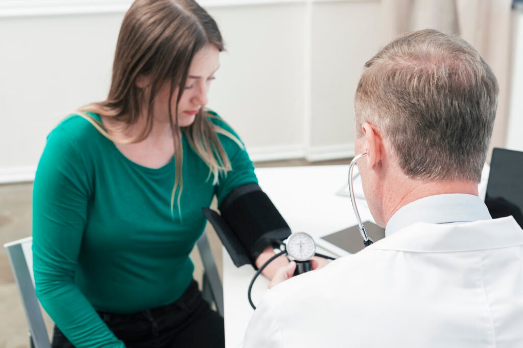 Blood pressure monitoring in pregnant woman with gestational hypertension
